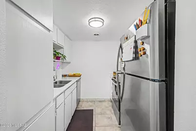1620 N Wilmot Road #UNIT E141, Tucson, AZ 85712 - Photo 7