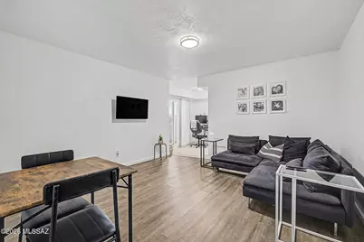 1620 N Wilmot Road #UNIT E141, Tucson, AZ 85712 - Photo 3