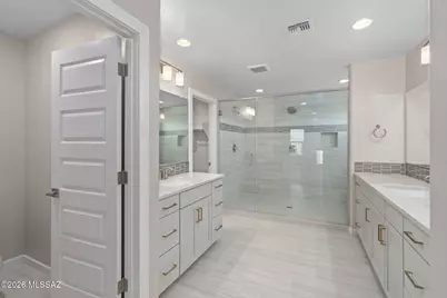 1121 E Silver Ray Drive, Oro Valley, AZ 85737 - Photo 17