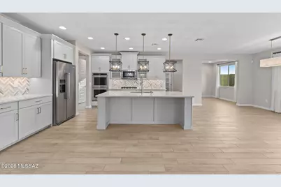 1121 E Silver Ray Drive, Oro Valley, AZ 85737 - Photo 11