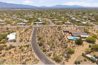 1801 N Painted Hills Road, Tucson, AZ 85745 - Photo 1