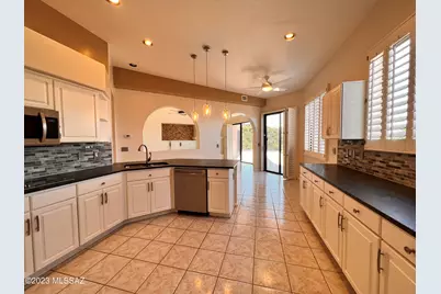 10123 N Alder Spring Drive, Oro Valley, AZ 85737 - Photo 11