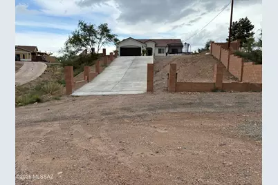 64 Cabana Ct, Rio Rico, AZ 85648 - Photo 1