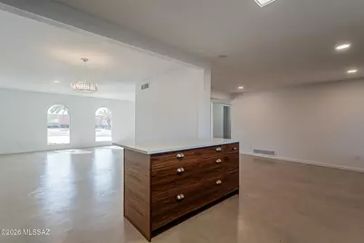 8707 E Wallen Ridge Drive, Tucson, AZ 85710 - Photo 13