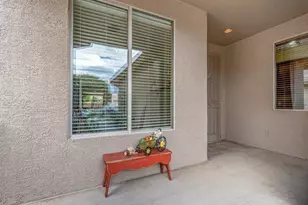 461 W Astruc Dr, Green Valley, AZ 85614 - Photo 5