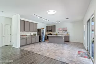304 E Western Hemlock Pl, Sahuarita, AZ 85629 - Photo 9