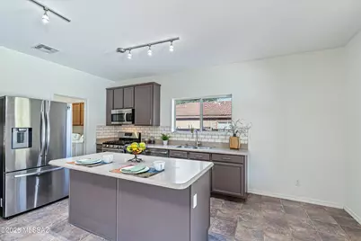 304 E Western Hemlock Place, Sahuarita, AZ 85629 - Photo 13