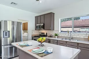 304 E Western Hemlock Pl, Sahuarita, AZ 85629 - Photo 15