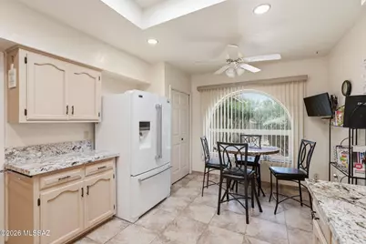 870 W Vereda Calma, Green Valley, AZ 85614 - Photo 11