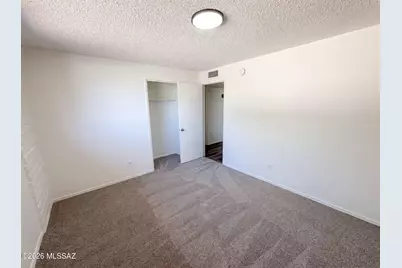 2704 S Lands End Road, Tucson, AZ 85713 - Photo 15