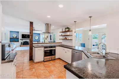 4317 N Drake Place, Tucson, AZ 85749 - Photo 15