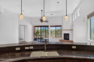 11370 N Moon Ranch Pl, Marana, AZ 85658 - Photo 19