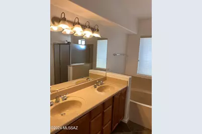 653 N Encanto Village Way, Tucson, AZ 85716 - Photo 11