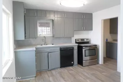 252 W Blacklidge Drive, Tucson, AZ 85705 - Photo 11