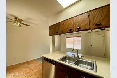 2716 S Oakenshield Way, Tucson, AZ 85730 - Photo 9