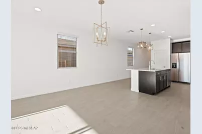 9762 N Solstice Avenue, Tucson, AZ 85743 - Photo 5