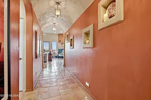1061 N McElroy Pl, Tucson, AZ 85745 - Photo 11