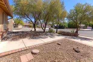 831 N Constitution Dr, Tucson, AZ 85748 - Photo 3
