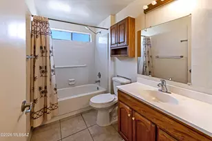 831 N Constitution Dr, Tucson, AZ 85748 - Photo 25