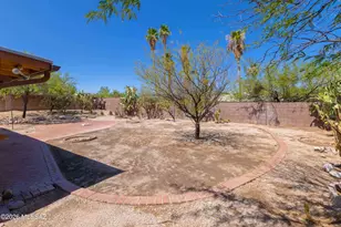 831 N Constitution Dr, Tucson, AZ 85748 - Photo 9