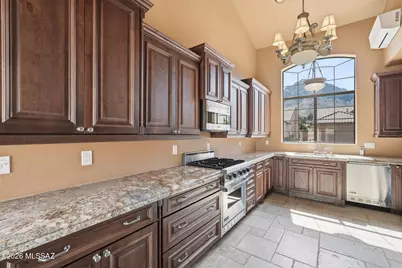 1391 E Sonoran Desert Drive, Oro Valley, AZ 85737 - Photo 13