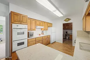 864 N Corinth Ave, Tucson, AZ 85710 - Photo 13