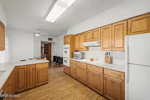 864 N Corinth Ave, Tucson, AZ 85710 - Photo 15