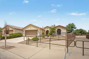 9373 N Sombrero Canyon Dr, Tucson, AZ 85743 - Photo 3