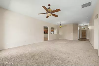 7882 E New Leaf Place, Tucson, AZ 85756 - Photo 7