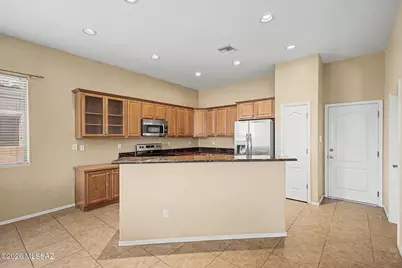 7882 E New Leaf Place, Tucson, AZ 85756 - Photo 13