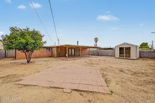 7957 E Nicaragua Dr, Tucson, AZ 85730 - Photo 27