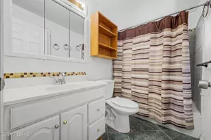 7957 E Nicaragua Dr, Tucson, AZ 85730 - Photo 23
