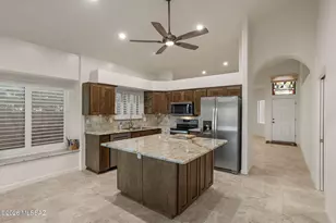 9535 E Briana Ln, Tucson, AZ 85748 - Photo 7