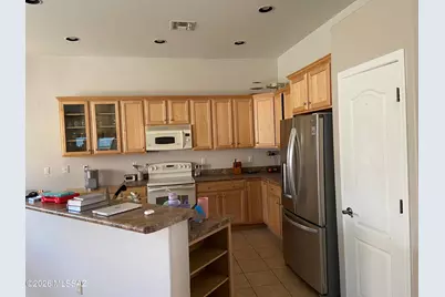 6487 W Castle Pines Way, Tucson, AZ 85757 - Photo 3