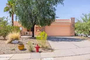 991 W Rio Hondo, Green Valley, AZ 85614 - Photo 1