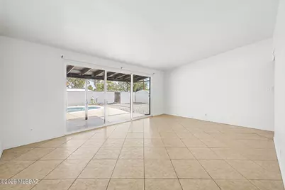 5652 E 13th Street, Tucson, AZ 85711 - Photo 9