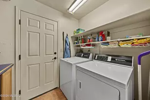 1994 W Misterbee Dr, Tucson, AZ 85737 - Photo 33