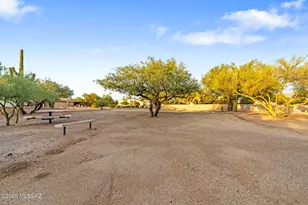1994 W Misterbee Dr, Tucson, AZ 85737 - Photo 43