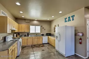 1733 E Lester St, Tucson, AZ 85719 - Photo 11