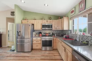 6466 S Jaxel Rd, Hereford, AZ 85615 - Photo 9