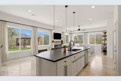 9131 E Indian Hills Road, Tucson, AZ 85749 - Photo 15