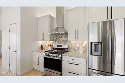 9131 E Indian Hills Road, Tucson, AZ 85749 - Photo 17