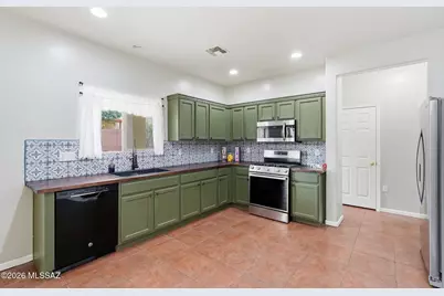 835 W Vuelta Granadina, Sahuarita, AZ 85629 - Photo 7