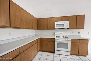 9641 E Blanding Ln, Tucson, AZ 85747 - Photo 11