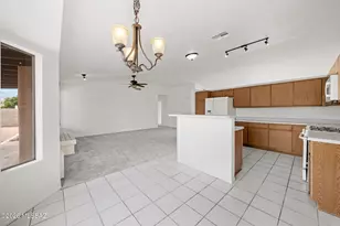 9641 E Blanding Ln, Tucson, AZ 85747 - Photo 13