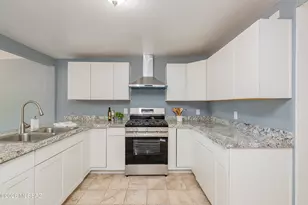 1506 N Hualpai Rd, Tucson, AZ 85745 - Photo 9