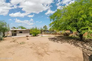 1506 N Hualpai Rd, Tucson, AZ 85745 - Photo 29