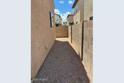 7613 E Cholla Overlook Drive, Tucson, AZ 85710 - Photo 27