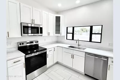 4005 E 17th Street, Tucson, AZ 85711 - Photo 9