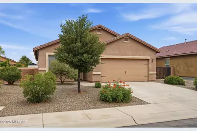 11382 W Folsom Point, Marana, AZ 85658 - Photo 1